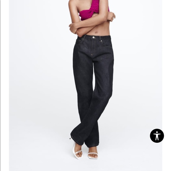 High heel white sandals with thin vinyl straps. Squared toe. Comfortable classy - Picture 2 of 7